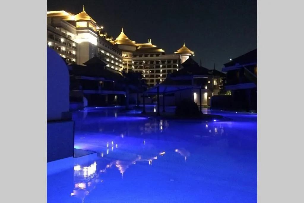 Cosy 1-Bd Apartment At Palm Jumeirah Dubai 0*,